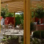 Semesteranläggning (resort) Baia Lara 5*