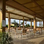Semesteranläggning (resort) Baia Lara 5*