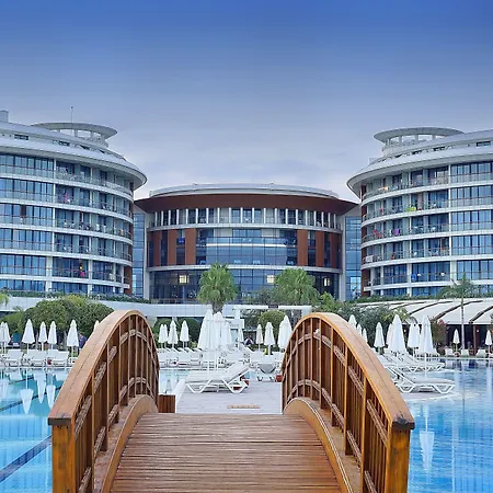 Курортный комплекс Baia Lara 5*