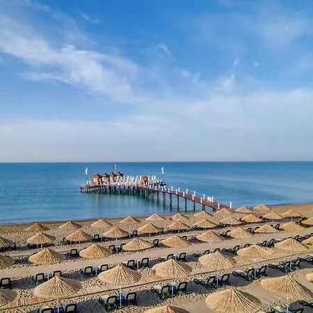 Baia Lara Semesteranläggning (resort) 5*