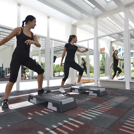 אתר נופש Baia Lara 5*